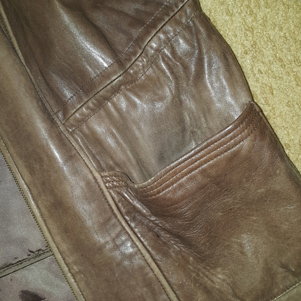 Leather Jacket - Picture 5 of 6